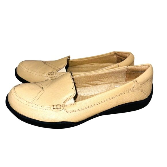 NWOT Dr. Scholls Leather Loafers 7M Beige Slip-On Comfort Cushioned Ortho Shoes - Picture 2 of 12